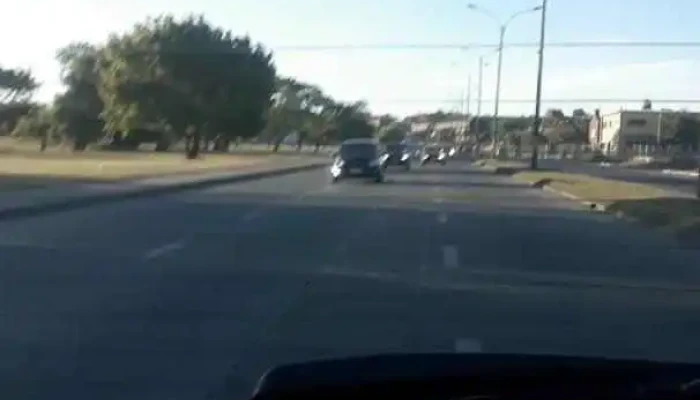 Chorizosbondiola Morcilla Y Hamburguesas A La Parrilla -  Videos - Montevideo