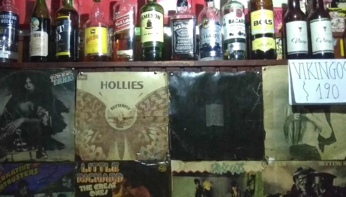 Clash City Rockers Bar -  Comentario 5 - Montevideo