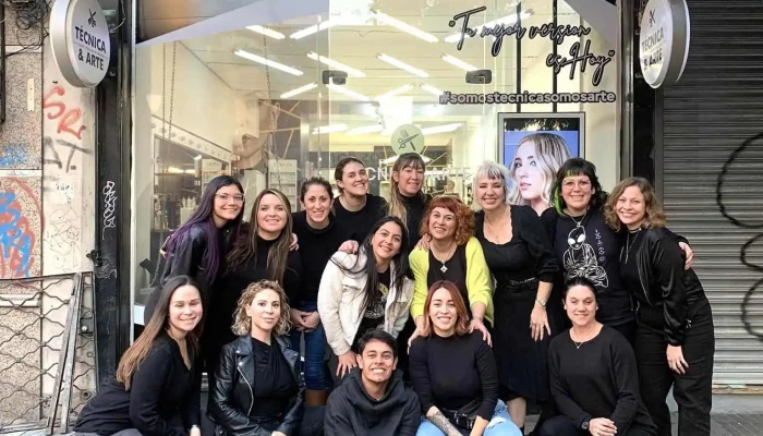 Claudia Estrella Hair Studio - Dr. Joaquín Requena