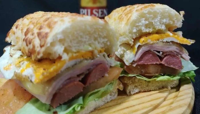 Clemente Resto Bar -  Comida Y Bebida - Nueva Palmira