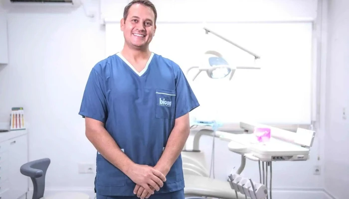 Clinica De Implantes Bicon   Pocitos Como Llegar - Montevideo