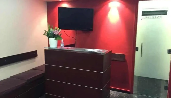 Clinica De La Voz Blasiak -  Telefono - Montevideo