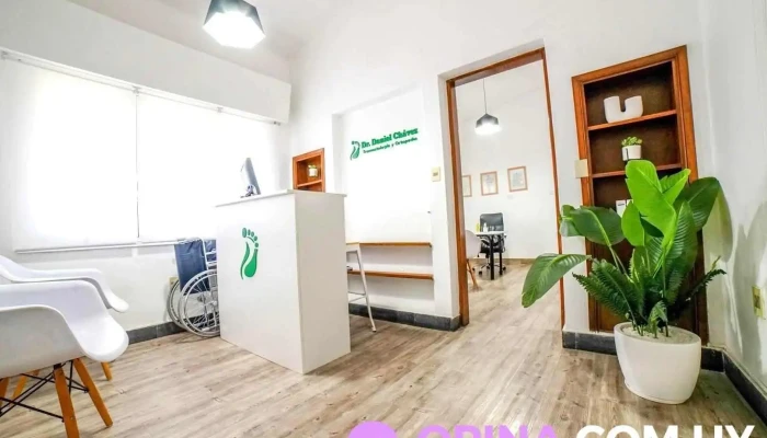 Clínica Traumatología y Ortopedia Dr. Daniel Chávez - Young