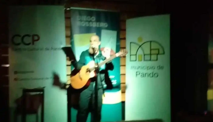 Clover -  Videos - Pando