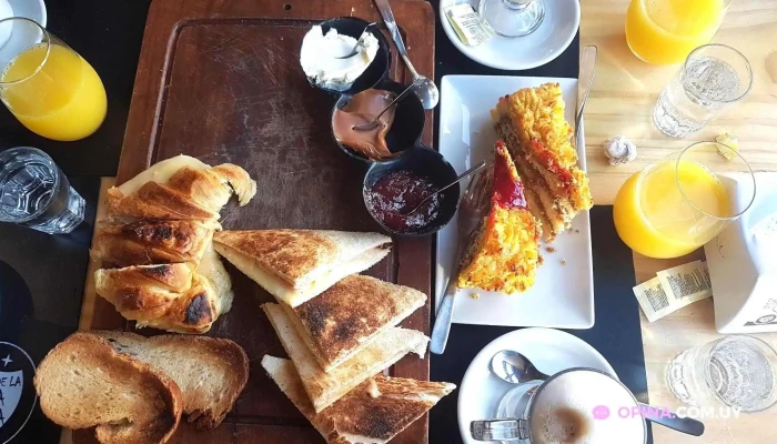 Club De La Papa Frita -  Comidas Y Bebidas - Montevideo