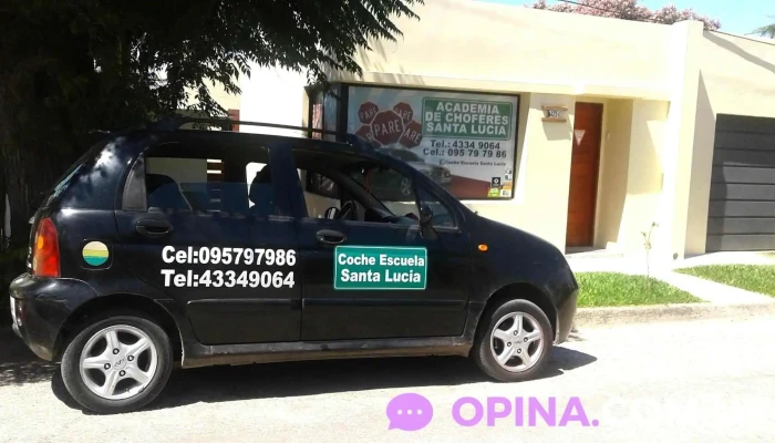 Coche Escuela Santa Lucia Automovil - Santa Lucía
