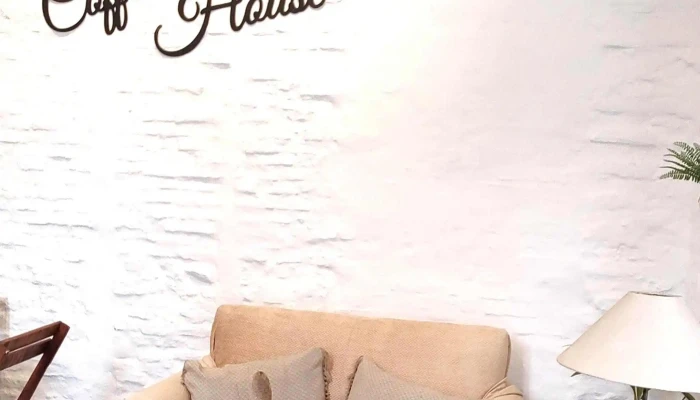 Coffee House -  Comentario 3 - Maldonado