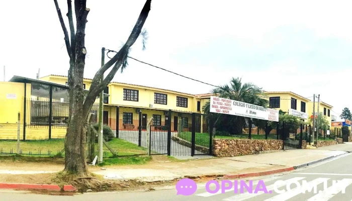 Colegio Biarritz -  Promocion - Maldonado