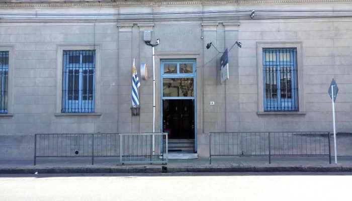 Colegio Del Carmen -  Edificio - Carmelo