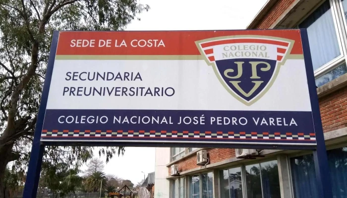 Colegio Nacional Jose Pedro Varela Edificio - Ciudad de la Costa
