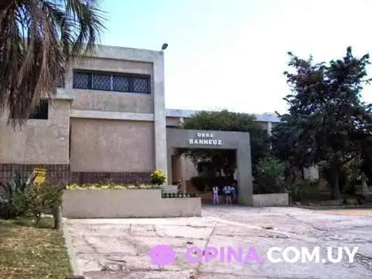 Colegio Obra Banneux -  Edificio - Montevideo
