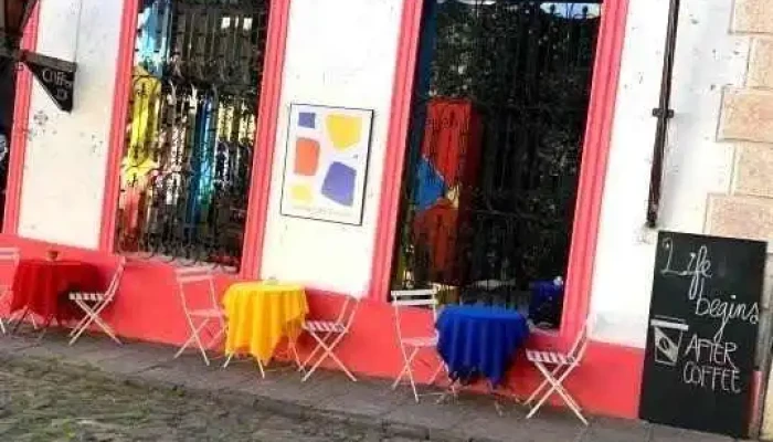 Colonia Cafe Concert Del Propietario - Col. del Sacramento