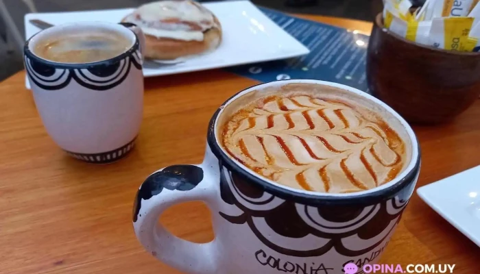 Colonia Sandwich Coffee Shop -  Cafe Latte - Col. del Sacramento