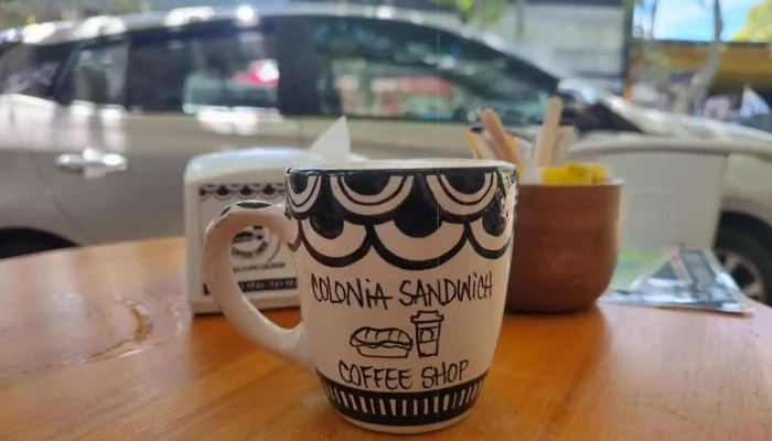 Colonia Sandwich Coffee Shop -  Cafe - Col. del Sacramento