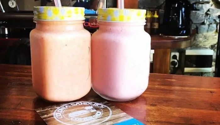 Colonia Sandwich Coffee Shop -  Jugo - Col. del Sacramento