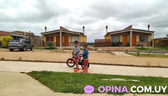 Complejo 3 De Agosto -  Exterior - San Carlos