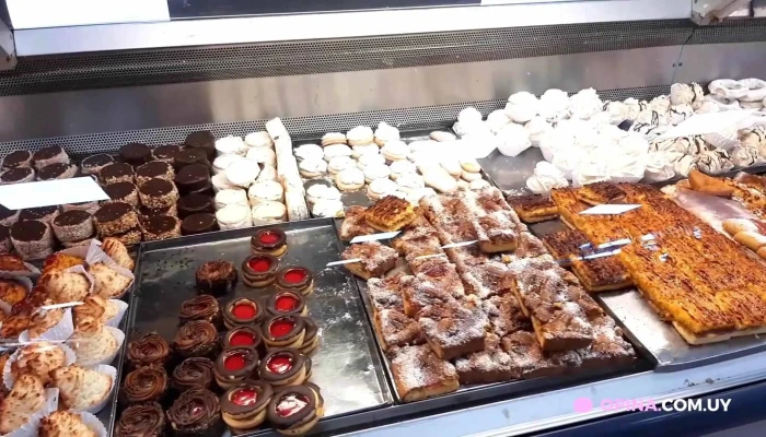 Confiteria Nueva Rossell Videos - Montevideo