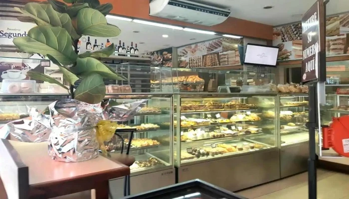 Confiteria Segunda Cartuja Vitrina - Montevideo