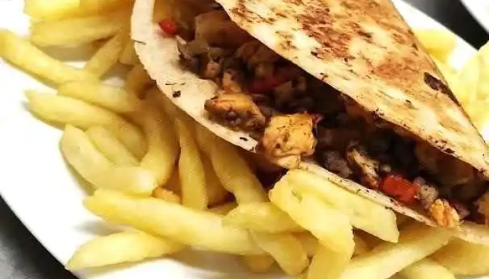 Confucio -  Papas Fritas - Las Piedras