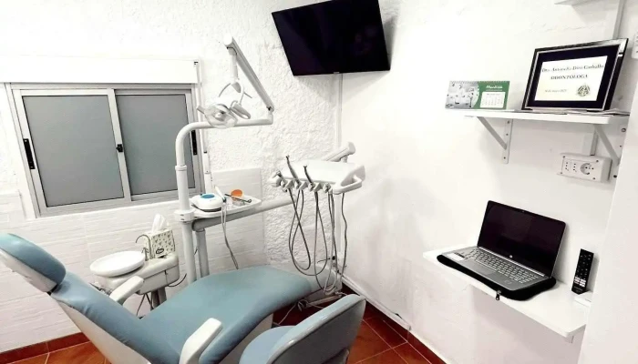 Consultorio Odontologico  Draantonella Dini Del Propietario - Las Piedras