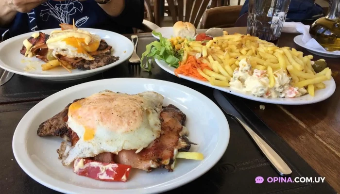 Costa Azul Comida Y Bebida - Montevideo