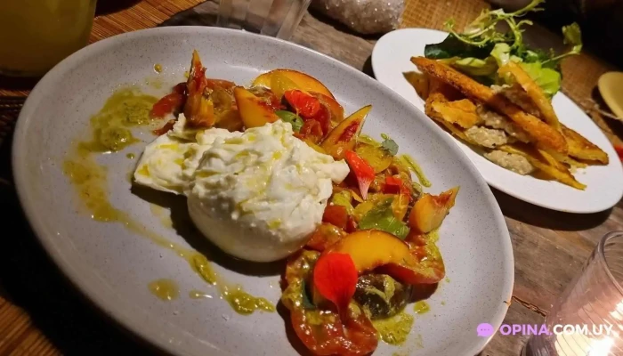 Cuarzo -  Comida Y Bebida - La Pedrera