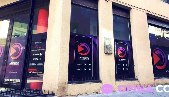 Cx30 Radio Nacional -    1130 Am Exterior - Montevideo