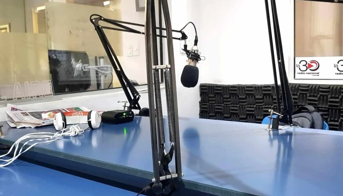 Cx30 Radio Nacional -    1130 Am Interior - Montevideo