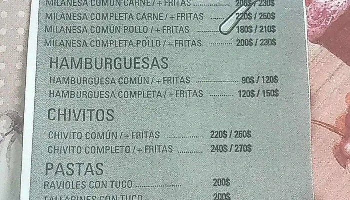 D10 Rotiseria Menu - Mercedes