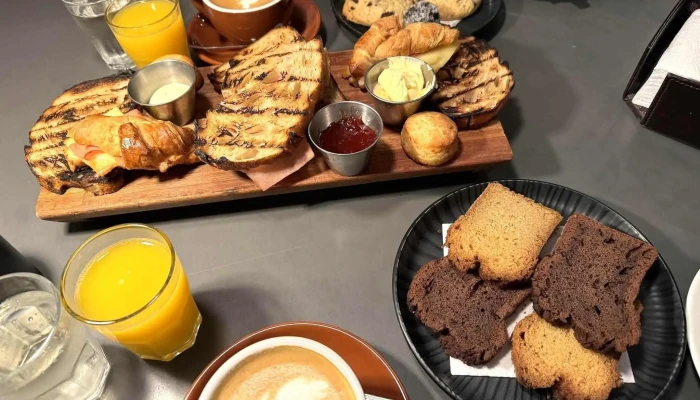 Dakota -  Recientes - Montevideo