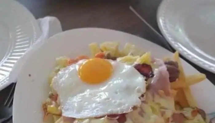 Dalian Coffee Market Restorante Comida Y Bebida - Quebracho