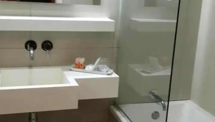 Dazzler By Wyndham -  Montevideo Videos - Montevideo