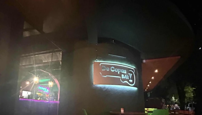 De Copas Bar -  Comentario 1 - Atlántida