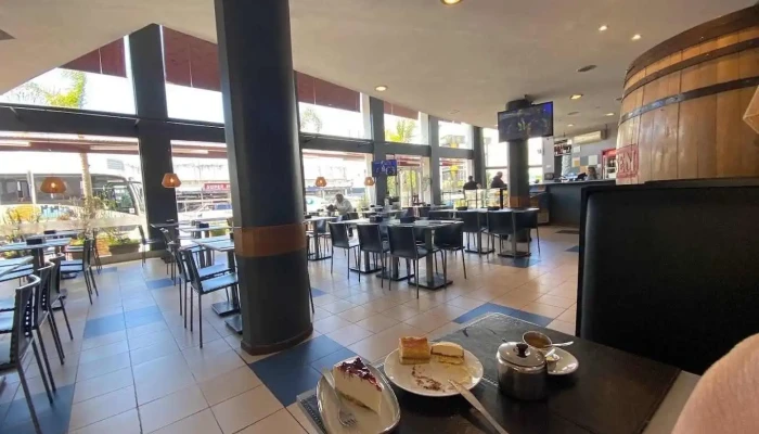 De Madrid Pando -  Ambiente - Pando