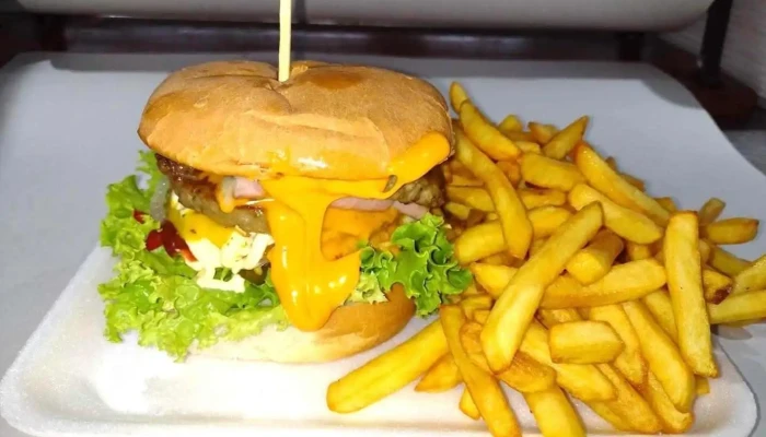 Deli 24 -  Papas Fritas - Maldonado