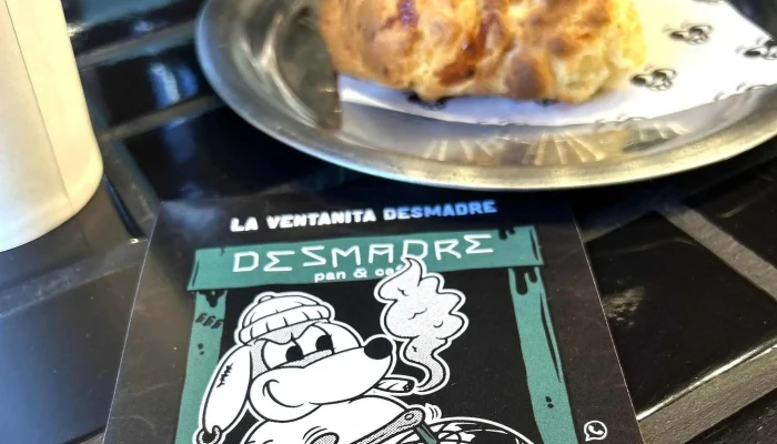 Desmadre Pan Y Cafe Comentario 1 - Montevideo