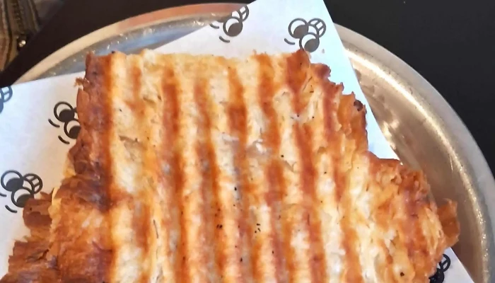 Desmadre Pan Y Cafe Comentario 3 - Montevideo