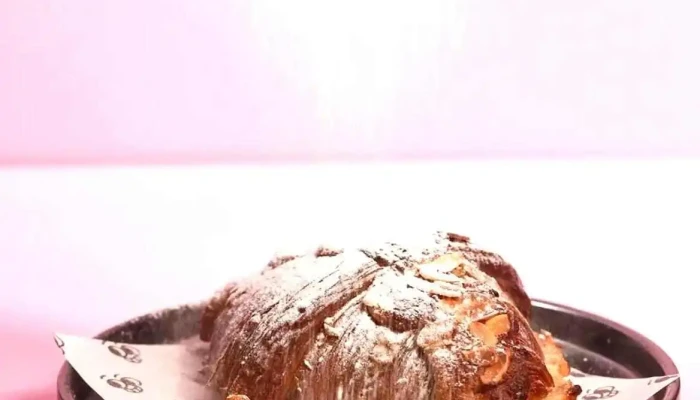 Desmadre Pan Y Cafe Pastel - Montevideo