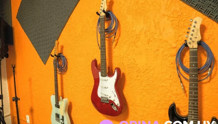 Detres   Escuela De Musica Guitarra - Montevideo