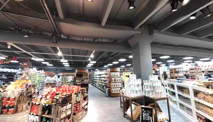 Devoto Fresh Market Interior - Montevideo