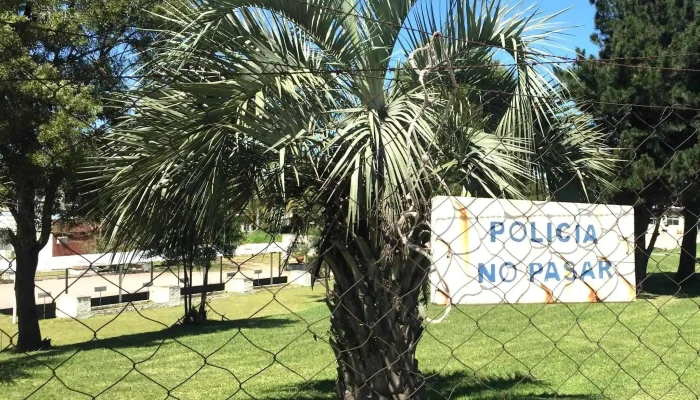 Direccion Nacional De La Educacion Policial Cerca De Mi - Montevideo