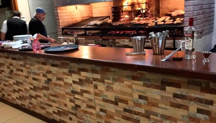 Don Alfredo Parrilla -  Ambiente - Paso de los Toros