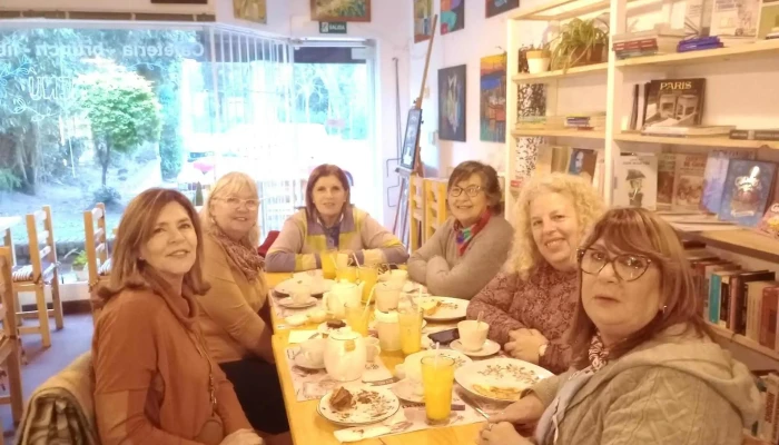 Doroteas Cafe Literario Ambiente - Ciudad de la Costa