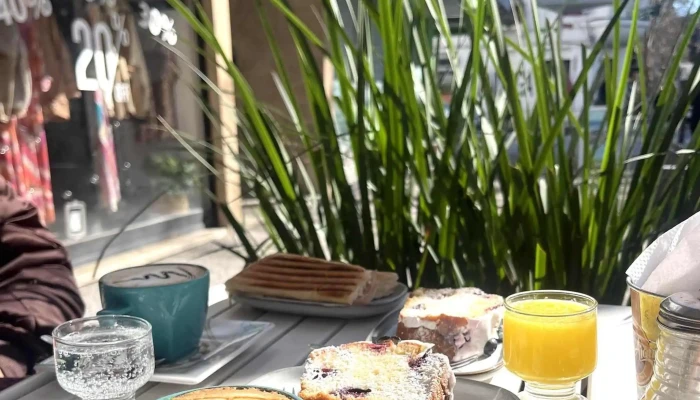 Dulce Aroma Cafeteria Comentario 2 - Montevideo