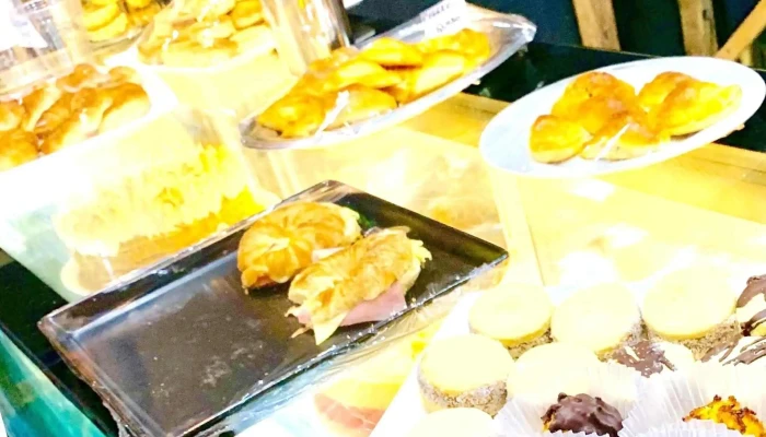 Dulce Aurora Cafe Comentario 4 - Canelones