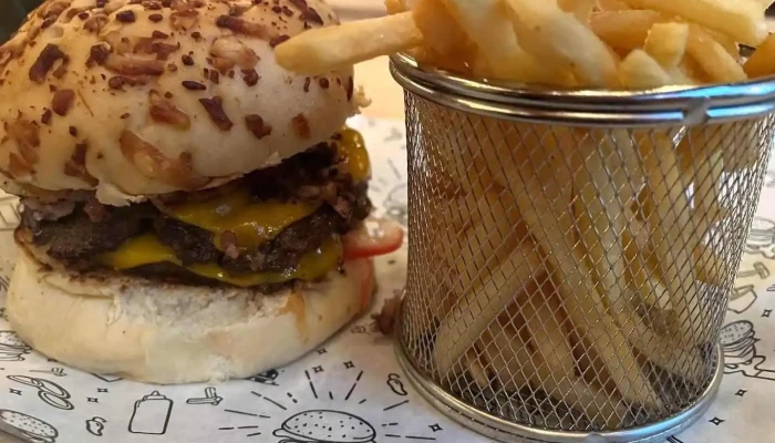 Ebans Comida Y Bebida - Playa Pascual