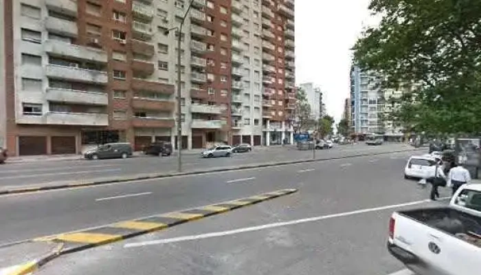 Editorial Hemisferio Sur Cerca De Mi - Montevideo