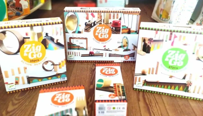 El Abrazo Tiendita Cultural -  Estante De Libros - Col. del Sacramento