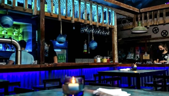 El Barco -  Comentario 2 - Montevideo