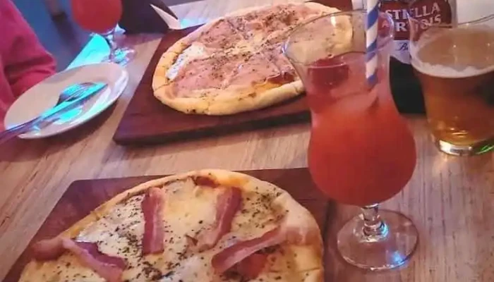 El Bolichito Pizza Beer Pizza - Col. del Sacramento